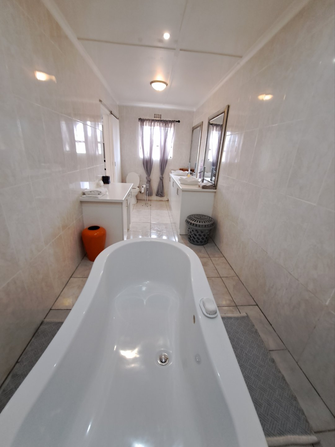 6 Bedroom Property for Sale in Loevenstein Western Cape